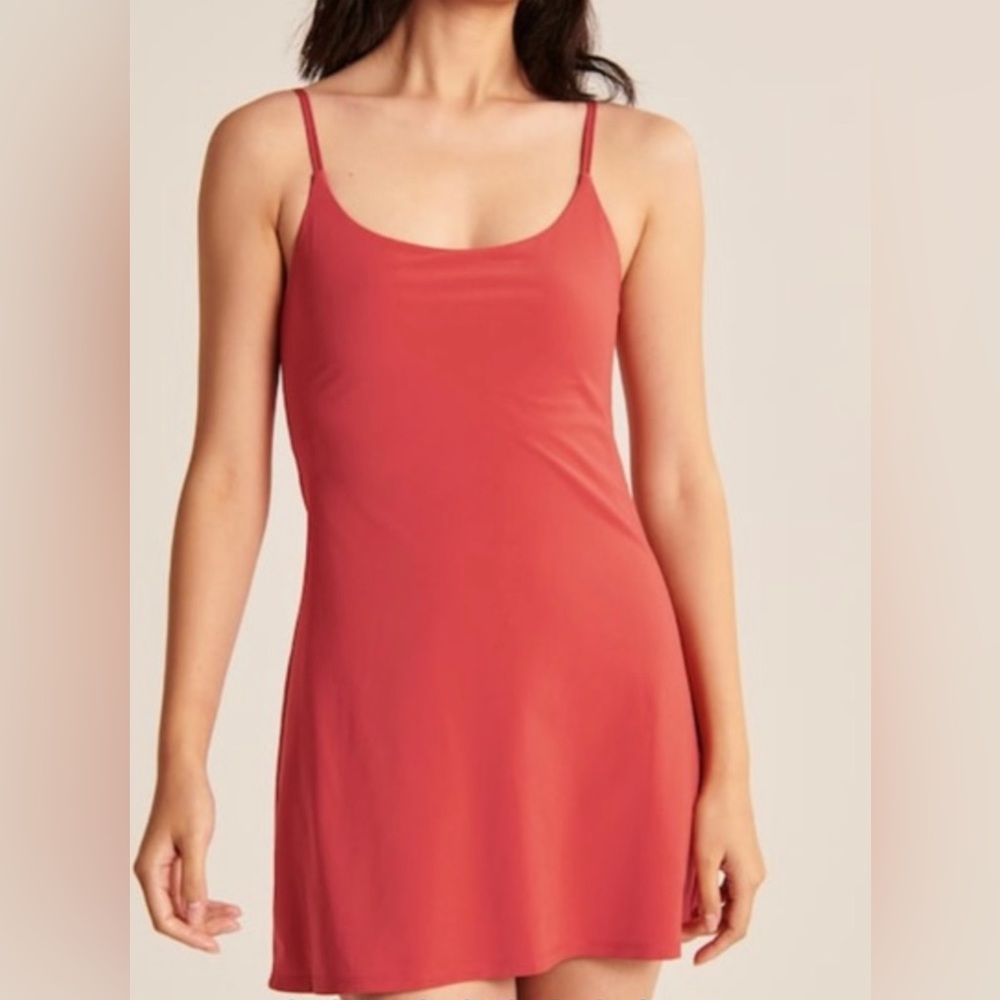 Abercrombie Traveler Mini Dress
XS